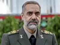 عکس / تیپ متفاوت وزیر دفاع ایران در مقابل این فرد معروف
