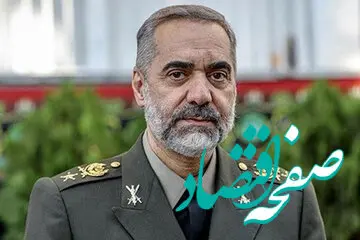 عکس / تیپ متفاوت وزیر دفاع ایران در مقابل این فرد معروف