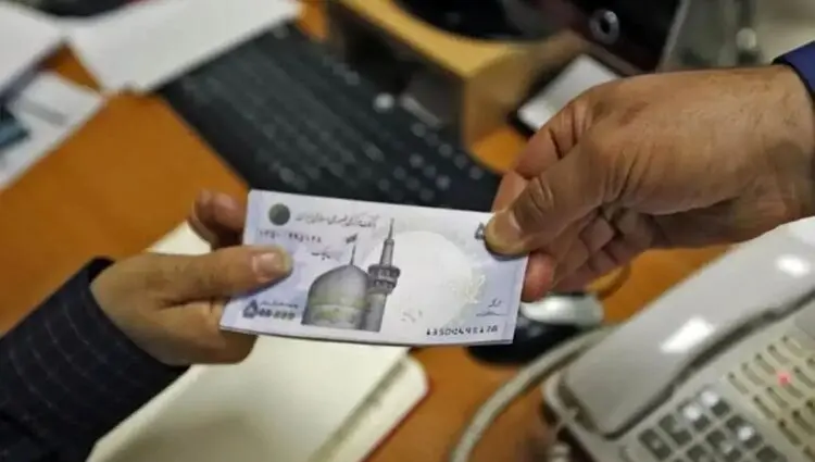 اینفوگرافی | کارمزد وام ۷۵ میلیون تومانی بازنشستگان چقدر است؟ + جزئیات