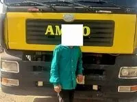 کامیون با راننده ۱۲ ساله در جنوب کرمان توقیف شد