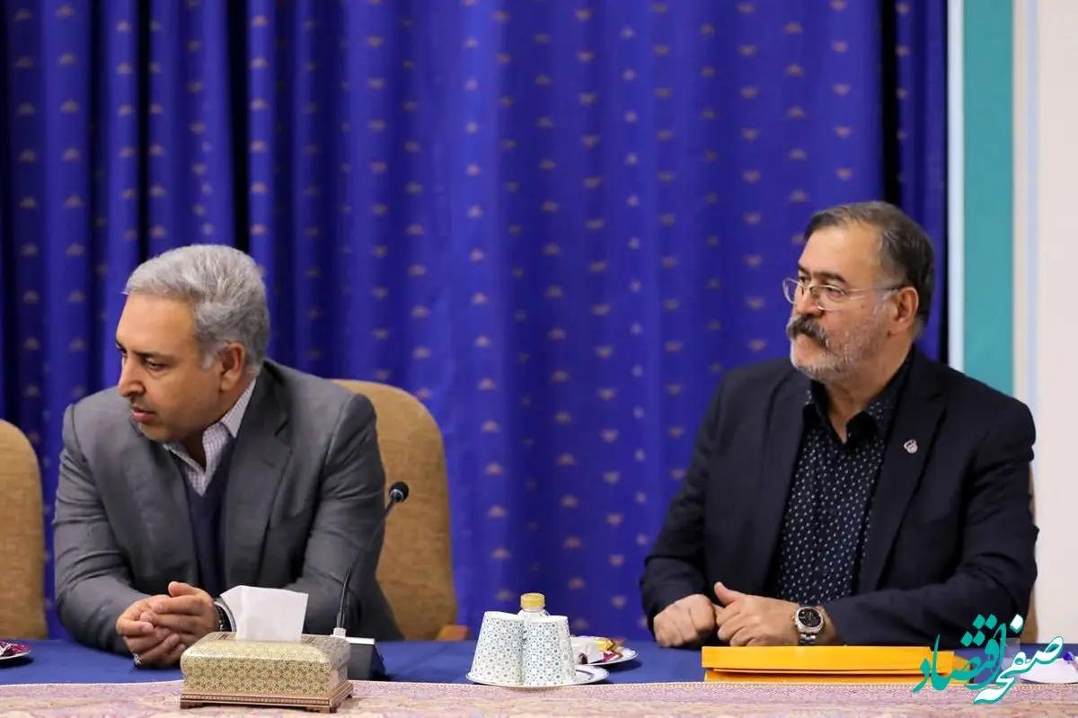 جلسه رئیس‌جمهور با مدیران شرکت‌های فولادی/ ذوب آهن اصفهان