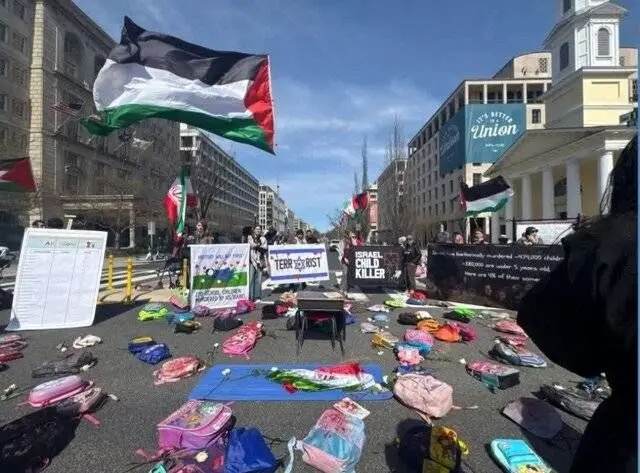 اعتراض مقابل کاخ سفید در پی کشتار دختران میناب