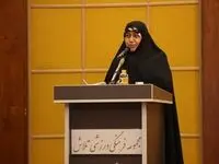 بانک توسعه تعاون در توانمندسازی بانوان جامعه و توجه به بانوان شاغل موفق عمل نموده است