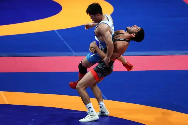 دلخانی حذف شد ، سهرابی در حسرت فینال ماند / 
دو طلا و یک برنز در انتظار بچهای کشتی فرنگی ایران 