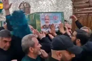 عکسی بسیار غمناک از لباس شهید سردار سلامی در هنگام شهادت