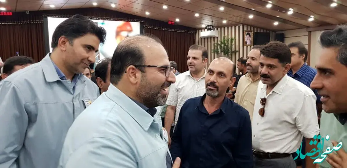 جلسه هم اندیشی مدیرعامل و مسئولان شیفت شرکت فولاد خوزستان برگزار شد