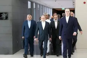 جزئیات مذاکرات ایران و آمریکا؛ نفت، معدن و هواپیما، ابزار «سود اقتصادی آمریکا» برای توافق!