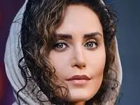 مادر الناز شاکردوست در کنار برادرش / معلوم شد زیبایی رو از کی ارث بردند!