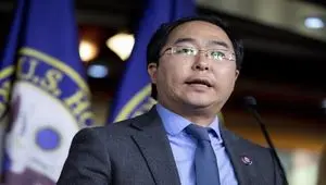 سناتور آمریکایی: مردم آمریکا خواهان جنگ با ایران نیستند