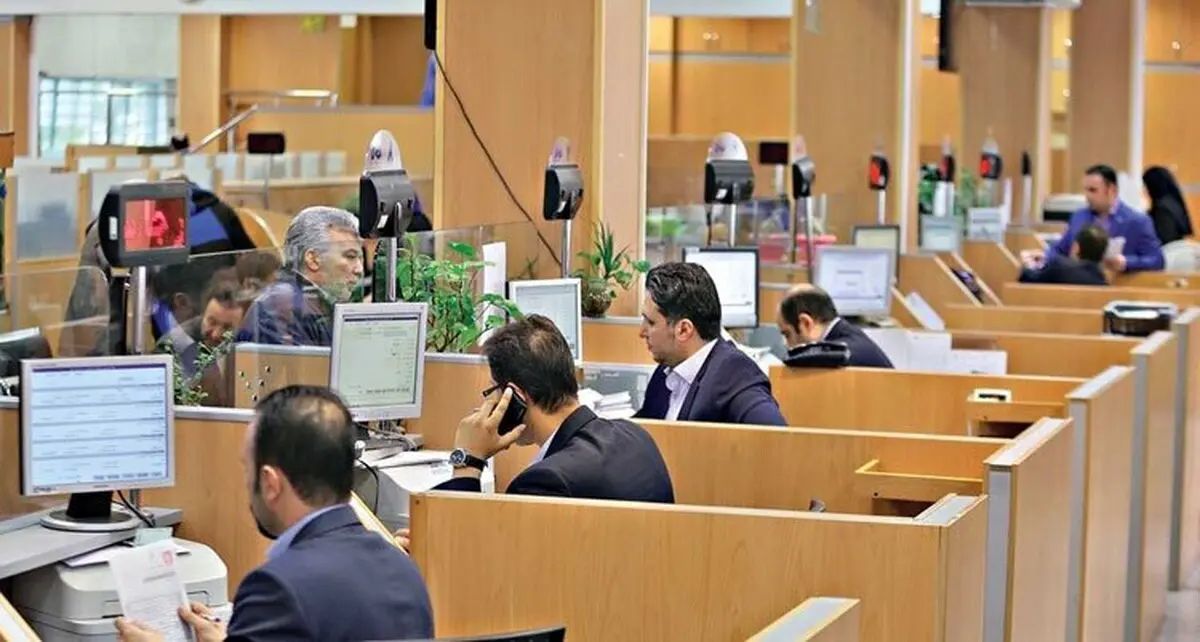 از تغییرات مهم در قوانین بیمه تا توقف واگذاری سهام خودروهای بزرگ: تصمیمات تازه دولت در خرداد ۱۴۰۴