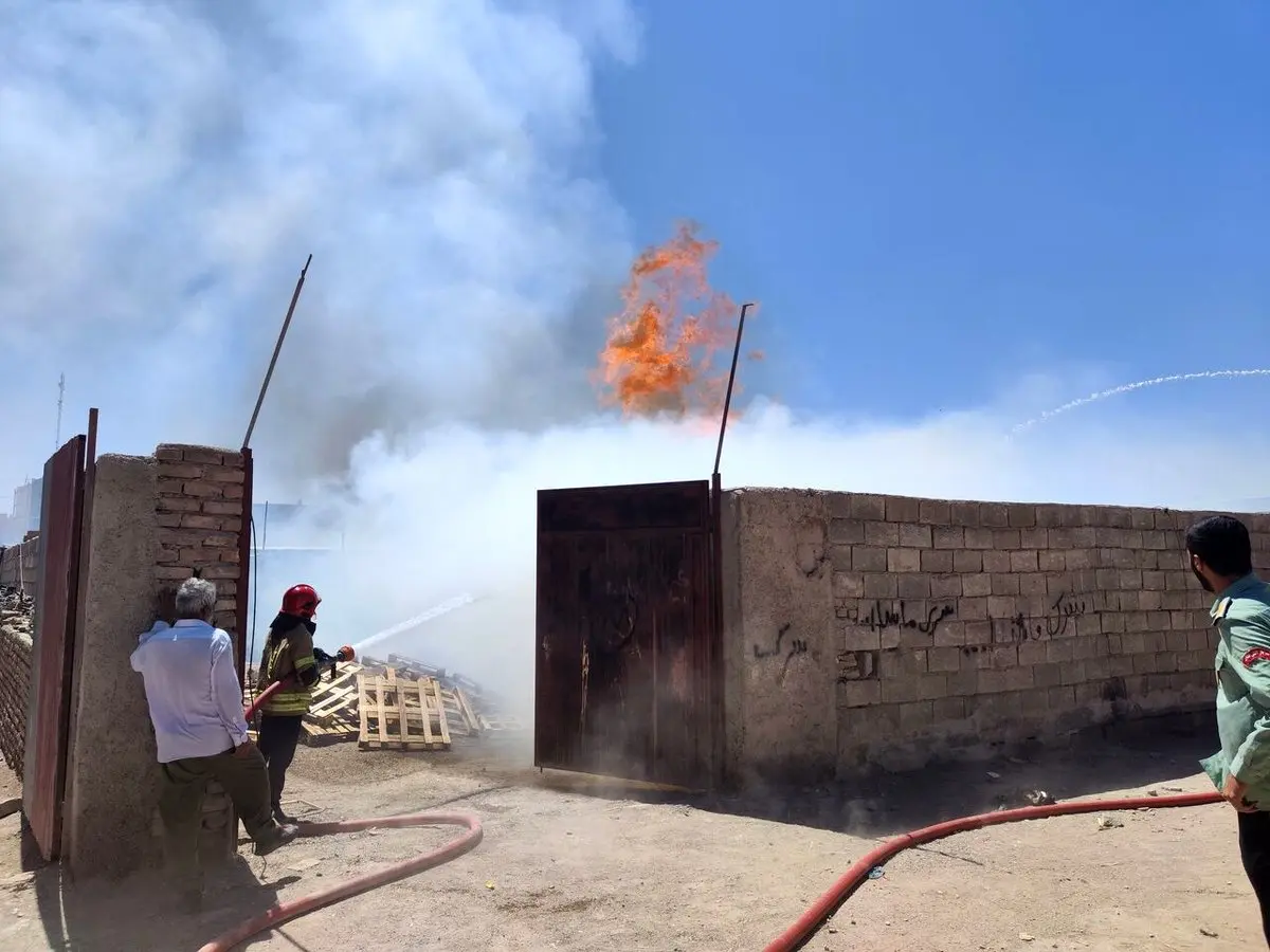 آخرین خبر از جزئیات آتش سوزی در شهرک صنعتی بهاران + جزئیات