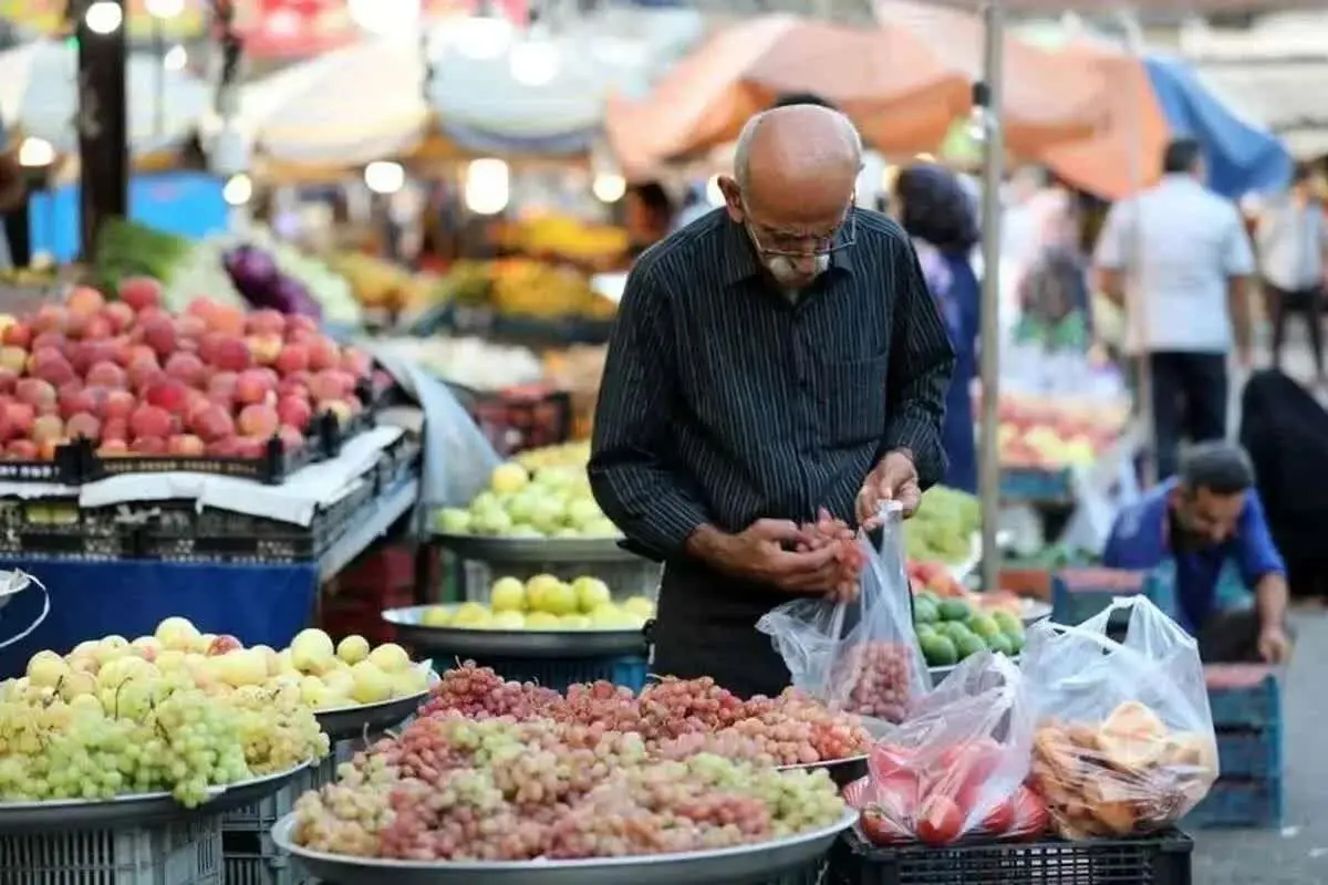 فعالیت میادین میوه و تره‌بار تهران با وجود تعطیلی دولت ادامه دارد