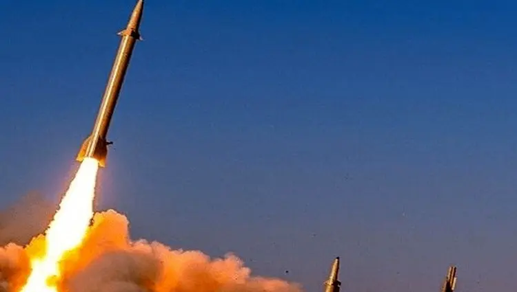 زمان موج انفجاری شلیک موشک های ایران اعلام شد | معاون نیروی دریایی سپاه خبر داد