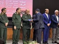 تقدیر فرمانده کل سپاه از مدیرعامل فولاد اکسین

