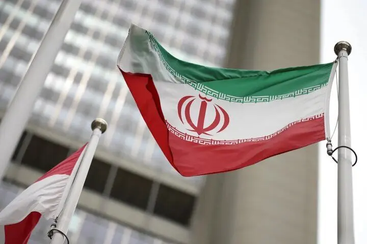 حمله آمریکا به تاسیسات هسته‌ای ایران جنگ را به مرحله جدید می‌برد  
