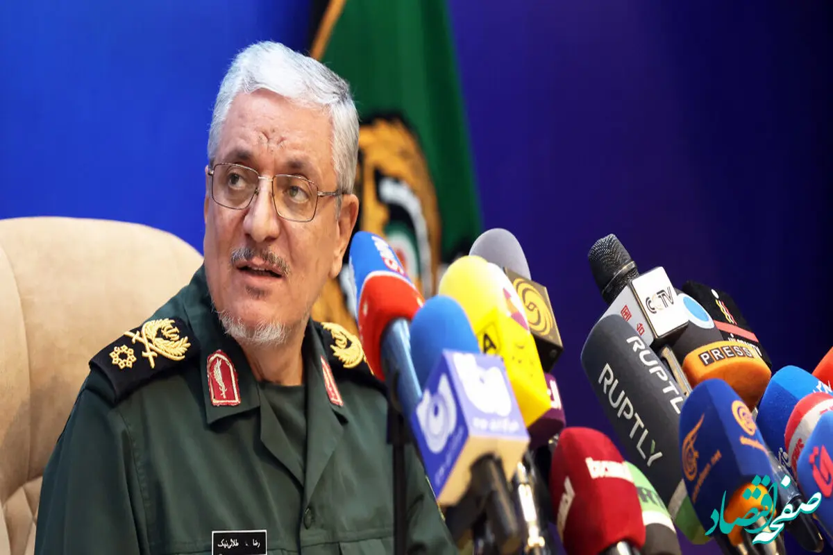 سردار طلایی نیک: با شدت تا تسلیم کامل دشمن رزم را ادامه می‌دهیم