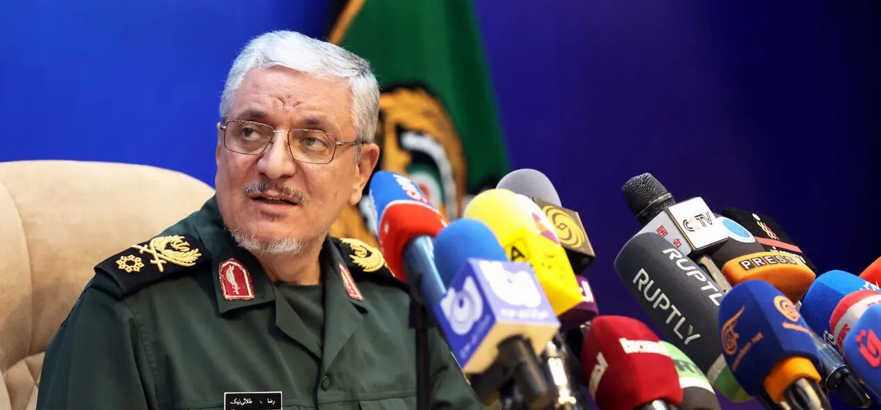 سردار طلایی نیک: با شدت تا تسلیم کامل دشمن رزم را ادامه می‌دهیم