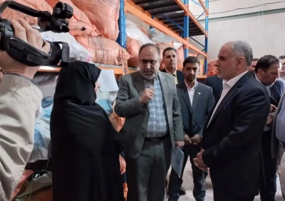 بازدید وزیر دادگستری از انبارهای اموال تملیکی همدان