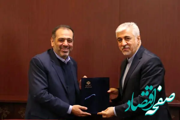 معاونت ورزشی پرسپولیس به یک هنرمند می رسد |
درویش برای باشگاه پرسپولیس نقشه کشید؟ 