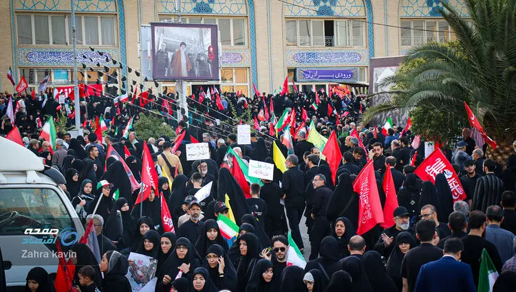 روایت تصویر از مراسم بزرگداشت رهبر شهید انقلاب در مصلای تهران