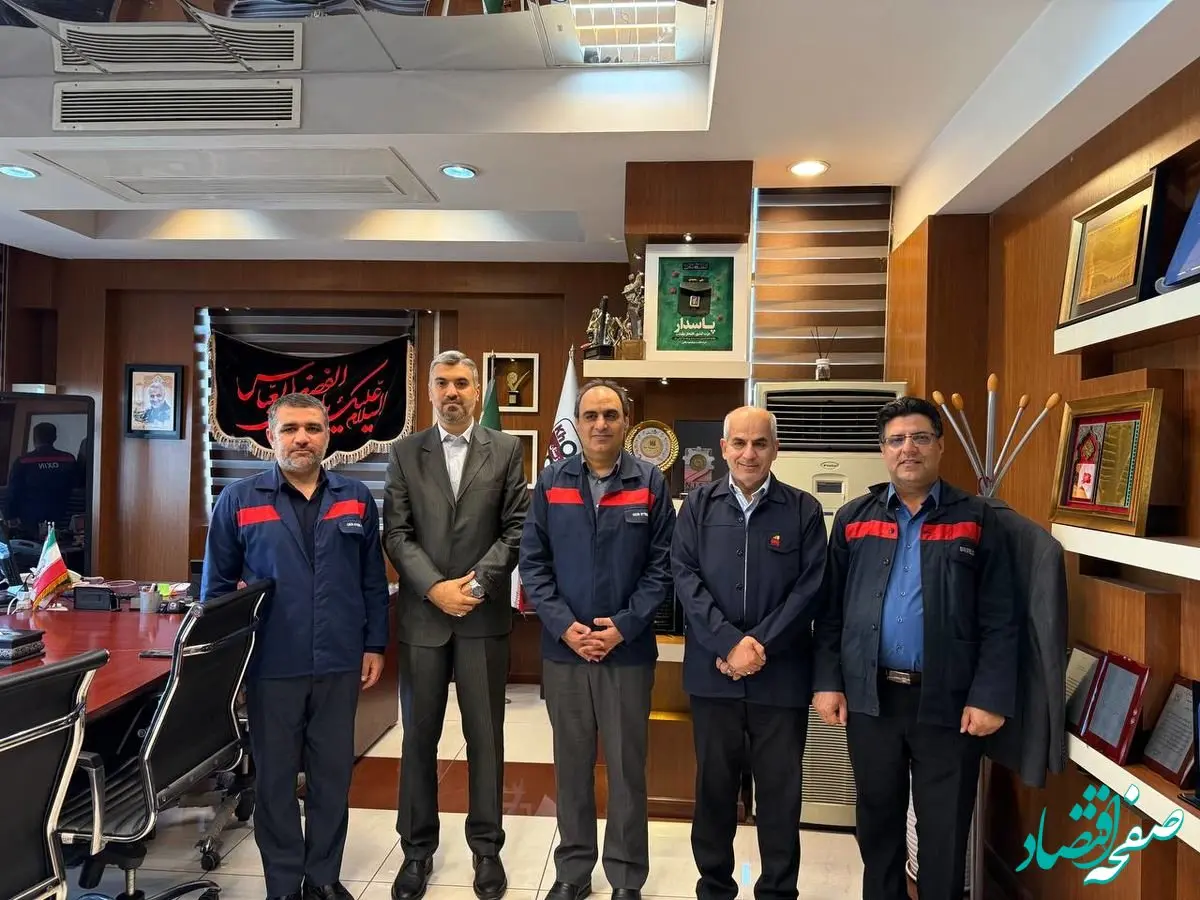 انتخاب مهندس لندی،بهترین تصمیم برای فولاد اکسین در مسیر پیشرفت است/ همدلی همه جانبه برای تحقق شعار سال اولویت است