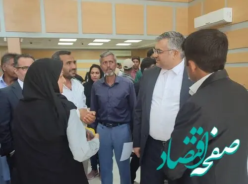 تراکم پرداخت وام قرض‌الحسنه از سوی بانک سینا در مناطق کمتر برخوردار کشور