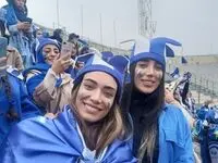 استایل خاص دختران استقلالی و پرسپولیسی روی سکوهای آزادی + عکس 