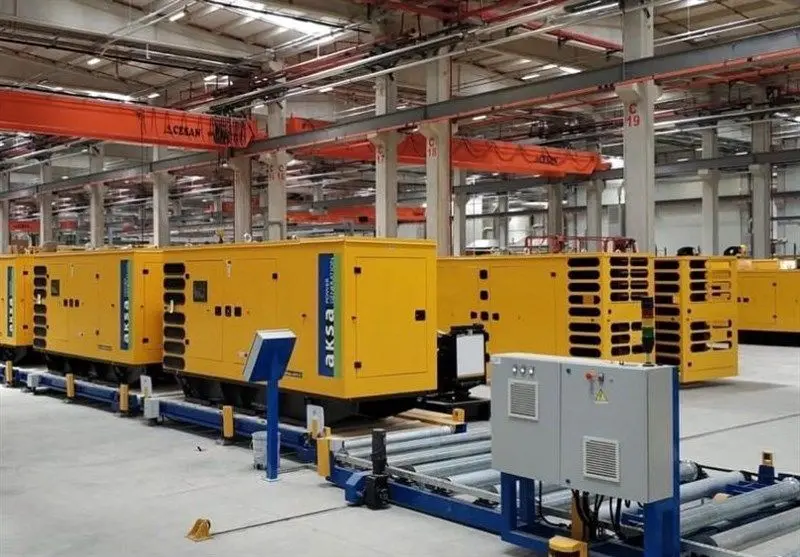 ژنراتورهای سیار برای تأمین برق مناطق تهران در شرایط اضطراری مستقر می شوند