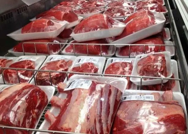 کاهش چشمگیر قیمت گوشت تنظیم بازاری: آغاز واردات روزانه ۲۰۰ تن گوشت