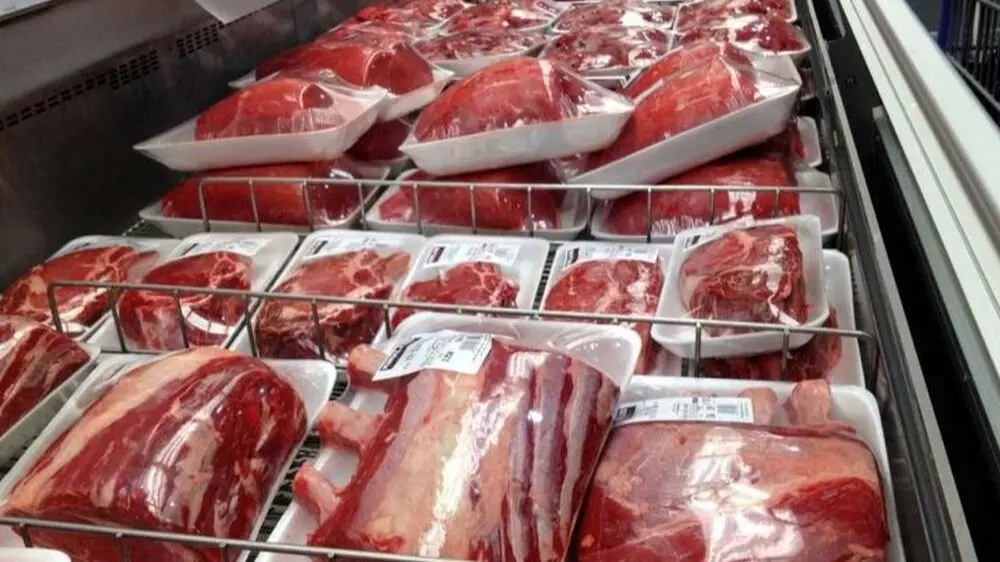 کاهش چشمگیر قیمت گوشت تنظیم بازاری: آغاز واردات روزانه ۲۰۰ تن گوشت