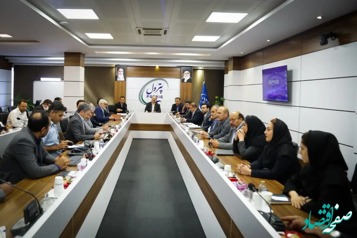 سلامت، شفافیت و بهره‌وری؛ پایه‌های حکمرانی نوین در هلدینگ خلیج فارس/ پترول باید پیشتاز تحول دیجیتال و مهندسی مالی باشد