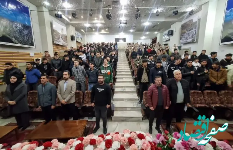 دانش آموزان ماکویی با هوش مصنوعی آشنا شدند