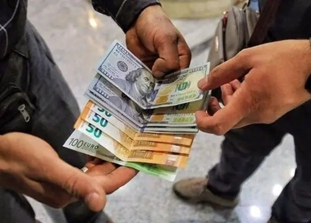 آخرین قیمت دلار، یورو و ارزهای مهم امروز ۲۵ مهر - دلار در مرز حساس قیمتی