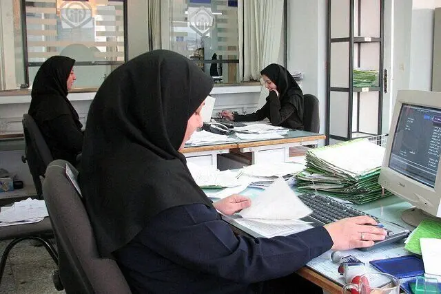 یک خبر بد فوری؛ تعداد کارمندان دولت کاهش می یابد