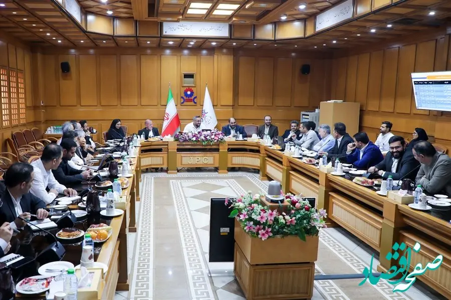  نشست هم‌اندیشی مدیرعامل پتروشیمی جم و مدیران عامل شرکت‌های تابعه