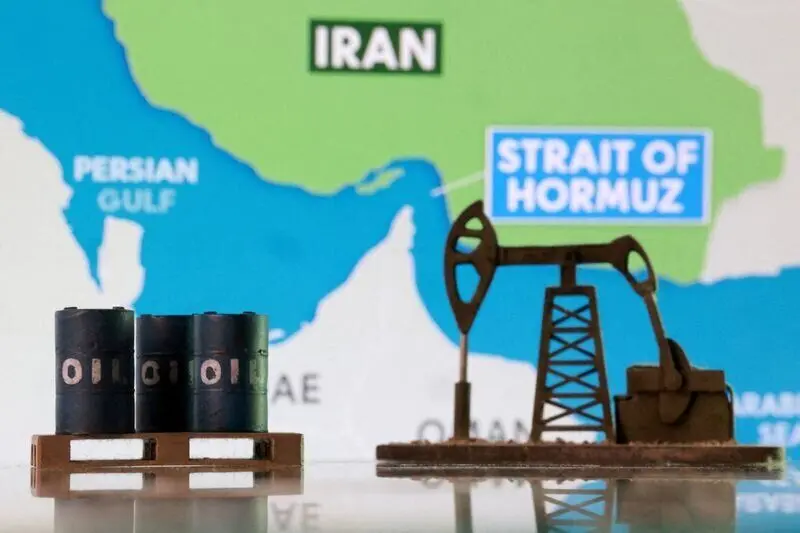انفجار صعودی قیمت جهانی نفت با ادامه حمله هوایی آمریکا و اسرائیل | نفت چند دلاری می‌شود؟