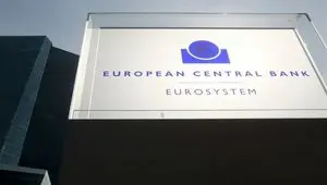 هشدار عضو شورای حکام بانک مرکزی اروپا: ادامه جنگ با ایران، منطقه یورو را به لبه رکود می‌کشاند