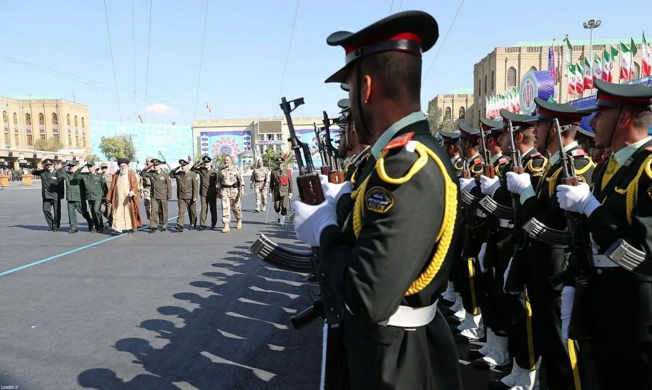 برگزاری مراسم سان و رژه در حضور فرمانده کل قوا در دانشگاه افسری امام علی ( ع )