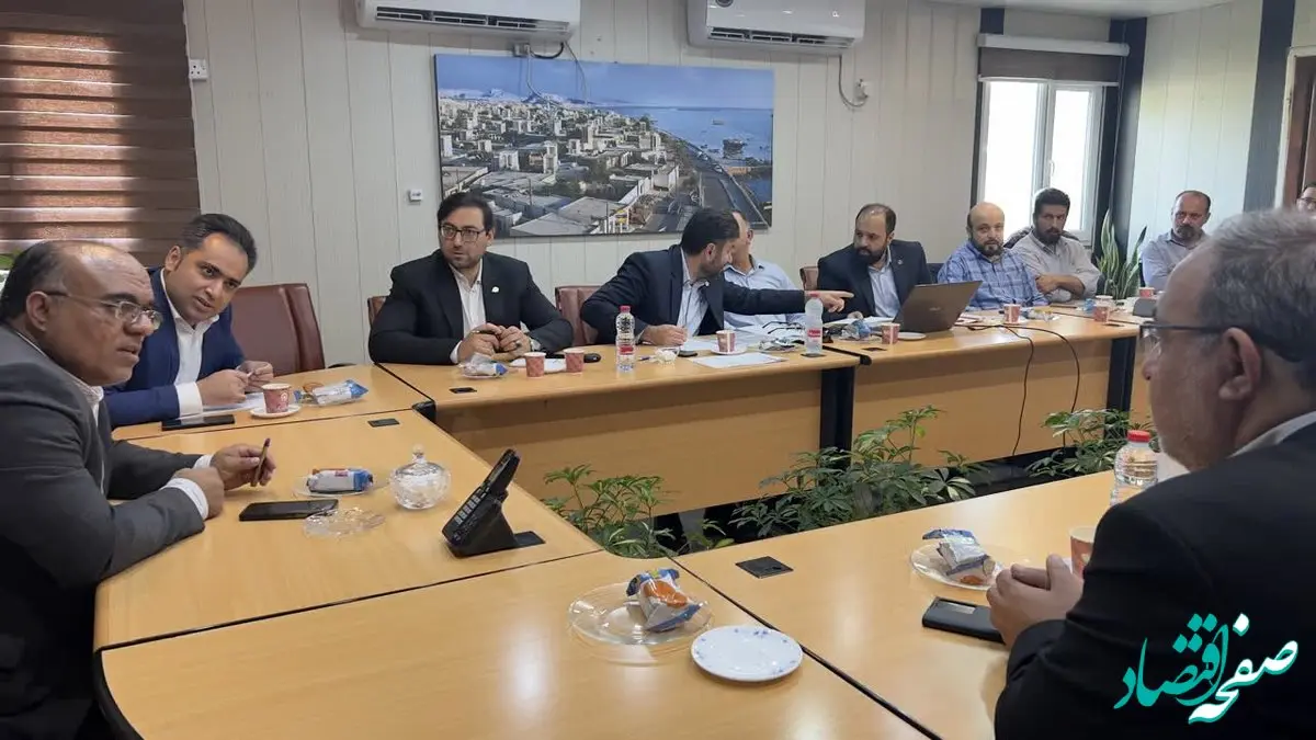قرارگاه خاتم الانبیا همکاری خوبی در پروژه های زیرساختی و بزرگراهی جزیره قشم دارد