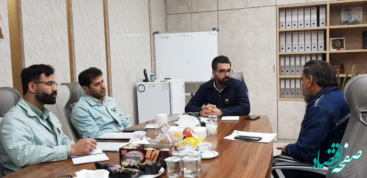 دیدار چهره به چهره معاون منابع انسانی و امور اجتماعی با کارکنان شرکت فولاد خوزستان