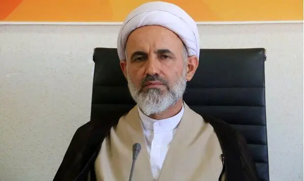 دیرباز: رهبر جدید انقلاب اسلامی ایران فردی شجاع، مدبر و آگاه به زمان خواهد بود