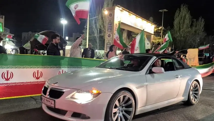 حضور مردم انقلابی مدافعان وطن در میدان تجریش + ویدئو