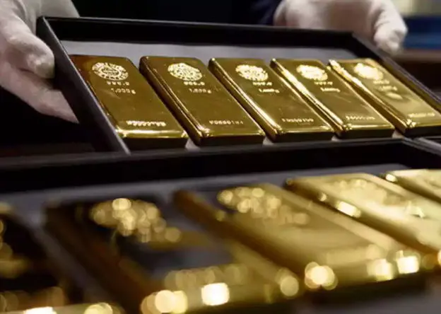 بازار طلا در بن بست؛ کاهش هفتگی قیمت جهانی در سایه صعود نفت و تثبیت نرخ بهره