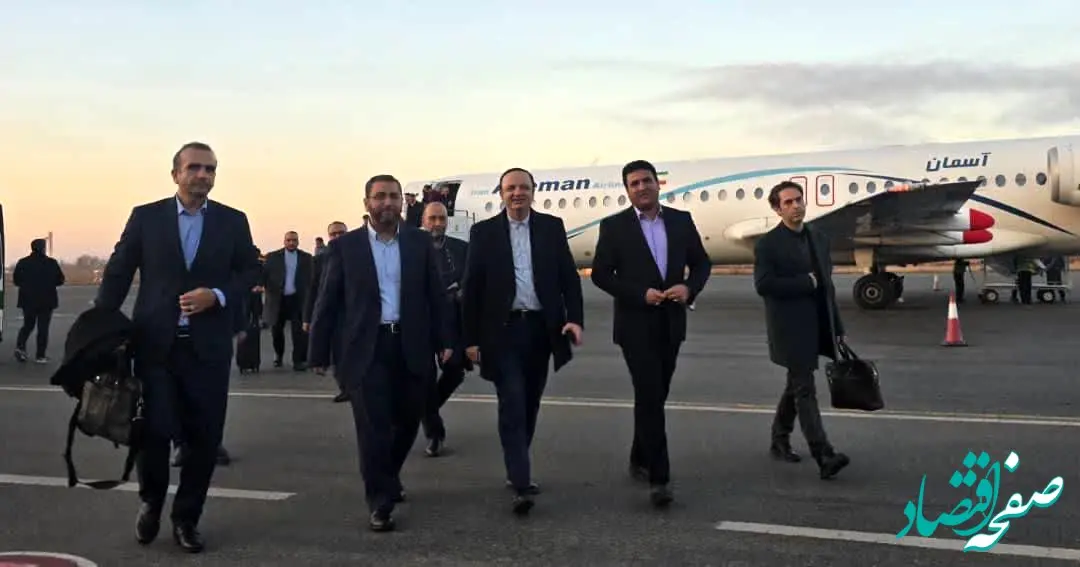 رضا مسرور دبیر شورای‌عالی مناطق آزاد و ویژه اقتصادی وارد فرودگاه سردار جنگل رشت شد