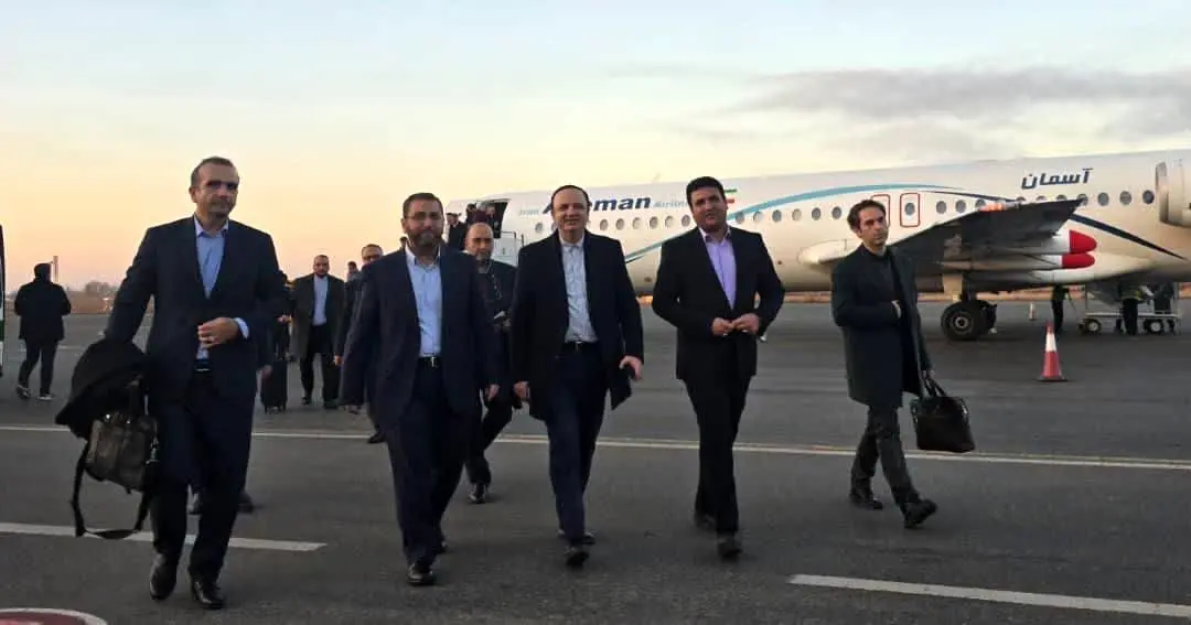 رضا مسرور دبیر شورای‌عالی مناطق آزاد و ویژه اقتصادی وارد فرودگاه سردار جنگل رشت شد