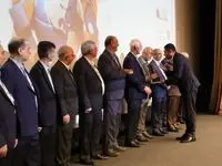 ببینید/آیین اختتامیه سمپوزیوم فولاد ۱۴۰۳ و تجلیل از دکتر احسان دشتیانه مدیرعامل شرکت صبا فولاد خلیج فارس به عنوان مرد سال فولاد ایران