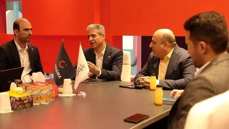 همکاری بلوط و کاریزما در راه‌اندازی سرویس پس‌انداز خودکار طلا