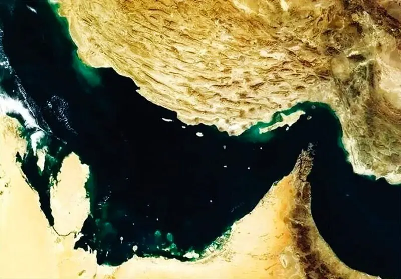 رکوردشکنی تردد در تنگه هرمز؛ جهش ۱۰۵ درصدی با فعالسازی کریدور عمان