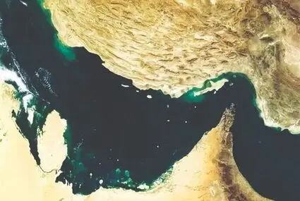 هر سفر نفتکش از تنگه هرمز چقدر آب می‌خورد؟