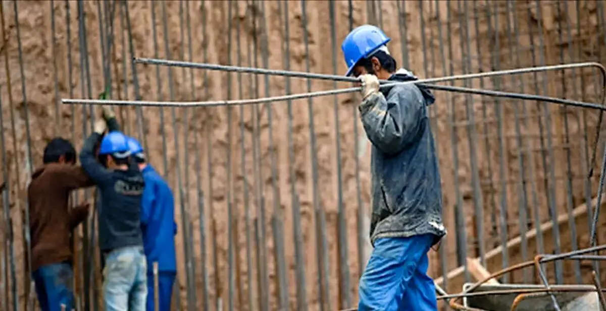 واکنش به عملکرد سازمان تامین اجتماعی؛ پول می‌گیرد ولی کارگران ساختمانی را بیمه نمی‌کند!